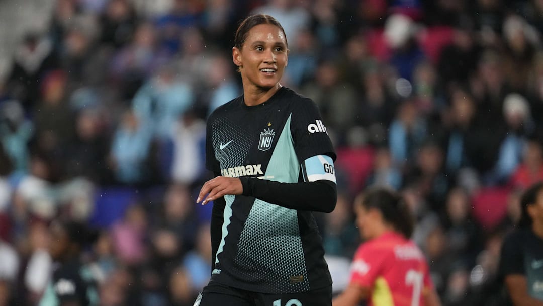 绿联USB4雷电拓展坞